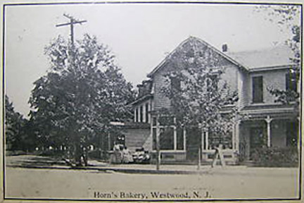 Horn's Bakery - Early 1900's.